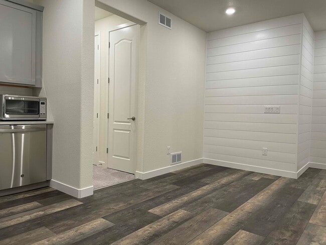 Photo - 8781 S Wenatchee Ct