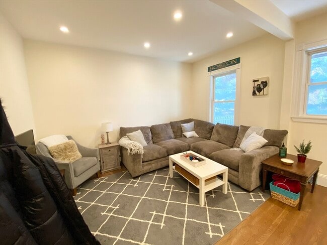 Photo - 106 Buttonwood St Unit 2