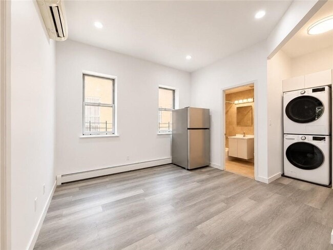 Photo - 1024 67th St Unit 2
