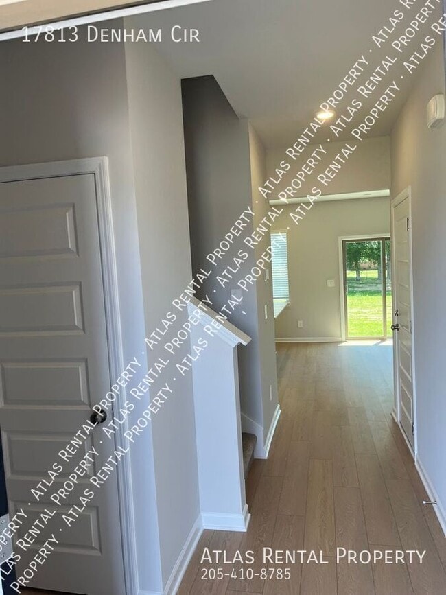Photo - 17813 Denham Cir