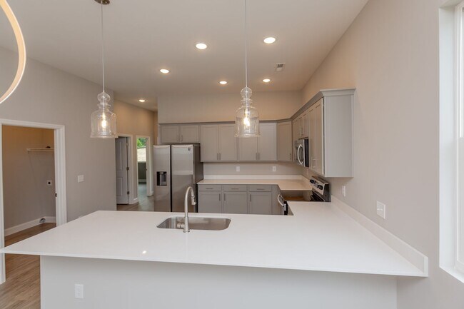 4710 Stunner Ln