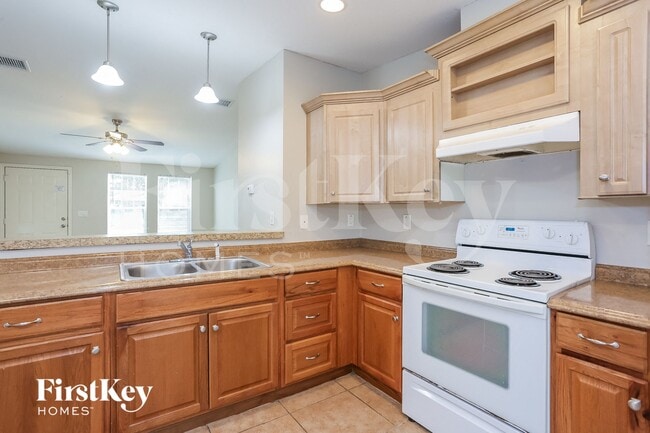 Photo - 805 35th Ave S