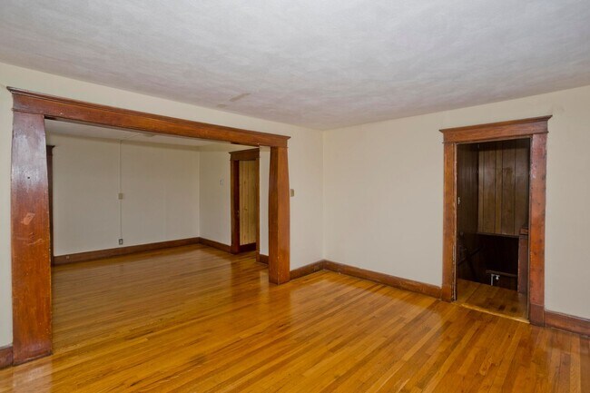 Photo - 58-60 Ionia St Unit Second Floor