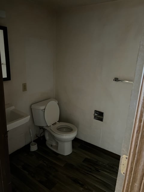 542 Old Hwy 50