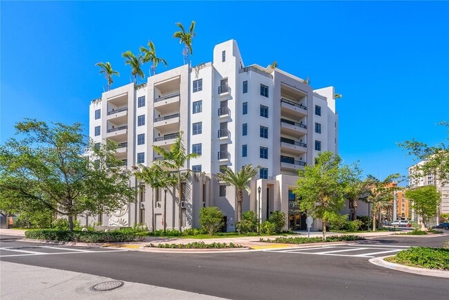Building Photo - 701 Valencia Ave Unit 504