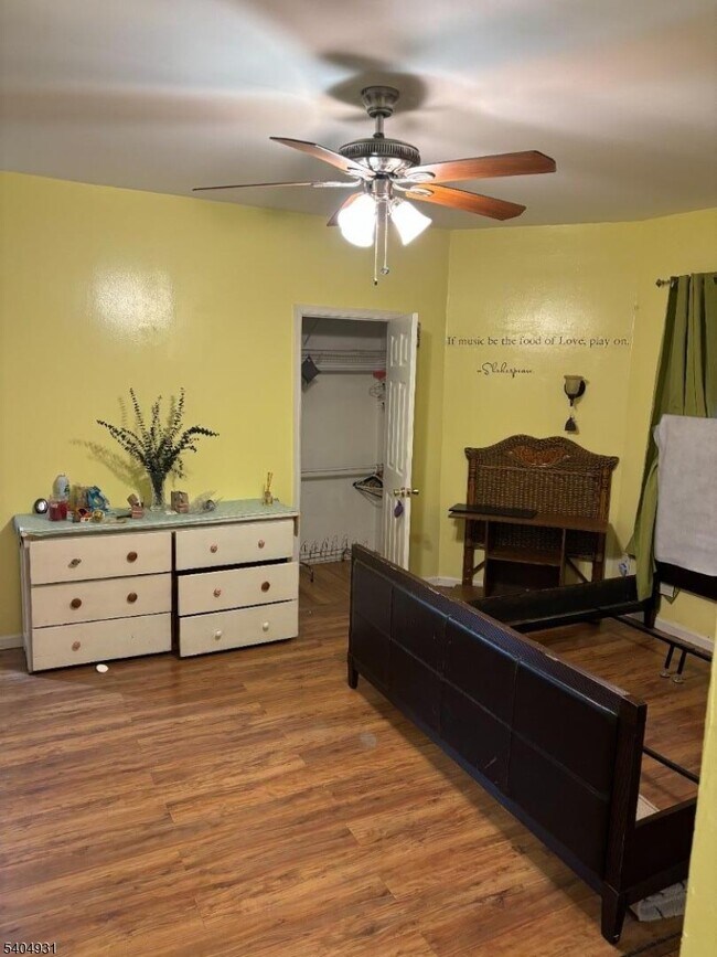 Photo - 160 N 16th St