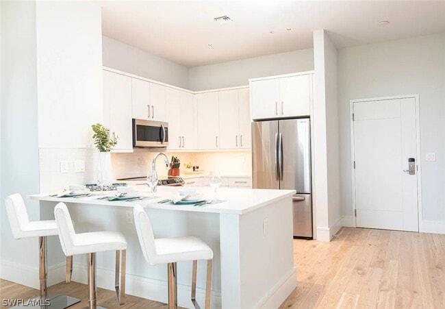 Photo - 101 8th St S Unidad 304