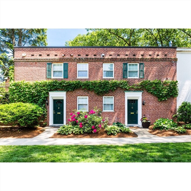 Photo - 113 Thornton Rd Townhome