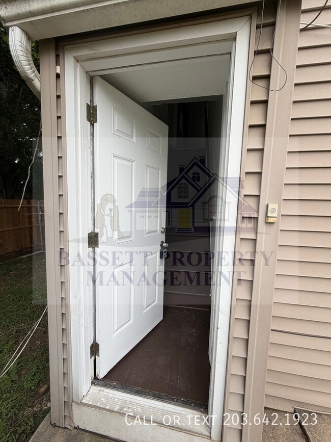Photo - 191 Davis St