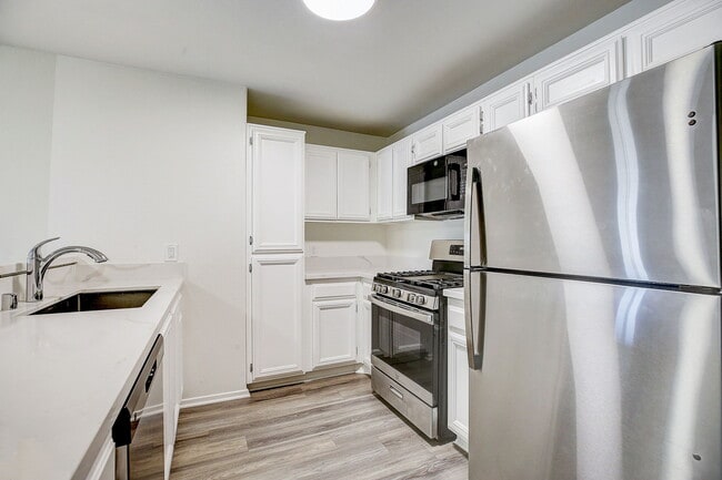 Photo - Toscana Apartments