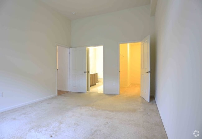 MASTER BEDROOM 2BR LOFT