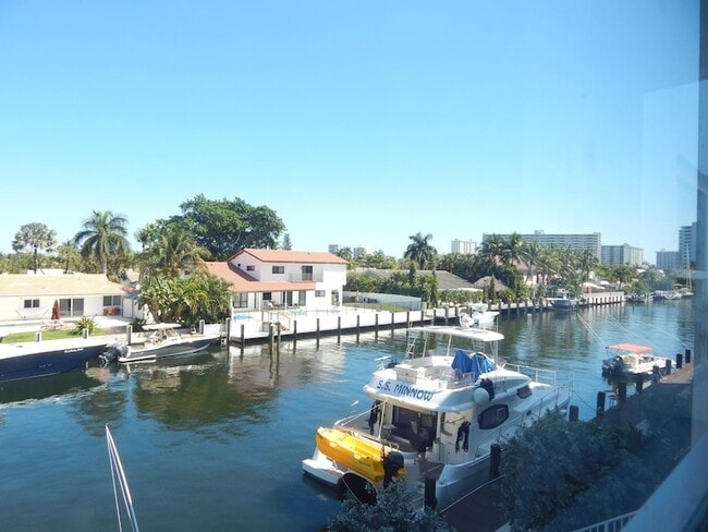 Photo - 2829 NE 33rd Ct Unit 203