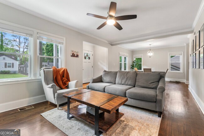 Photo - 1759 N Olympian Way SW