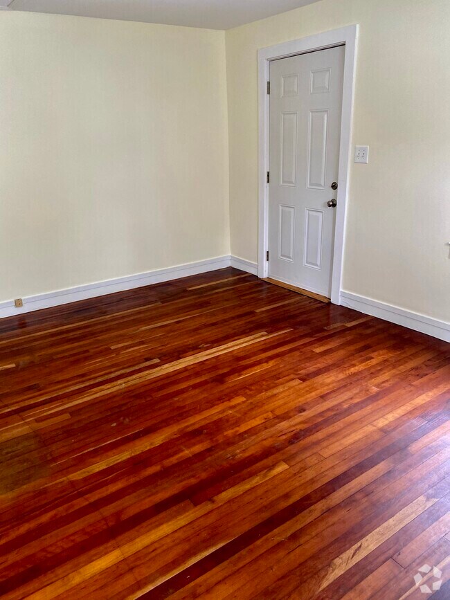 Duplex Rentals near Greenland NH 3 Rentals