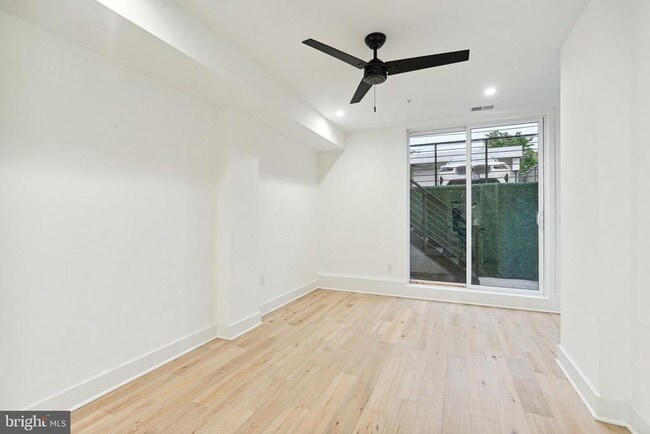 Photo - 1111 K St NE Unit 2