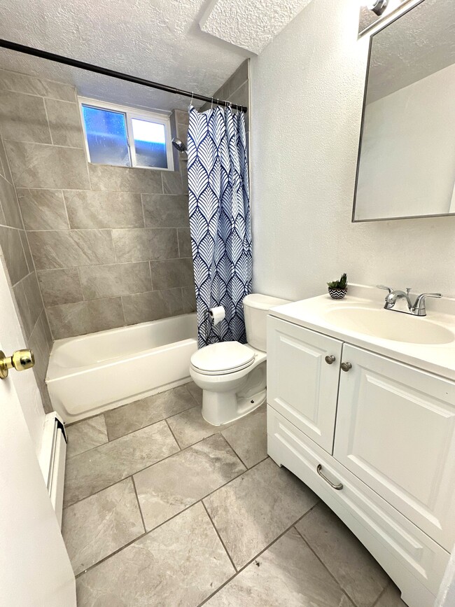 Bathroom - 1466 S 280 E Unit Downstairs
