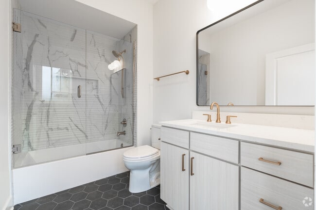2BR, 2BA - 952SF - Primary Bathroom - The Belknap