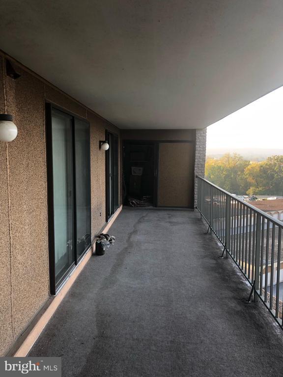 Photo - 20926 Valley Forge Cir