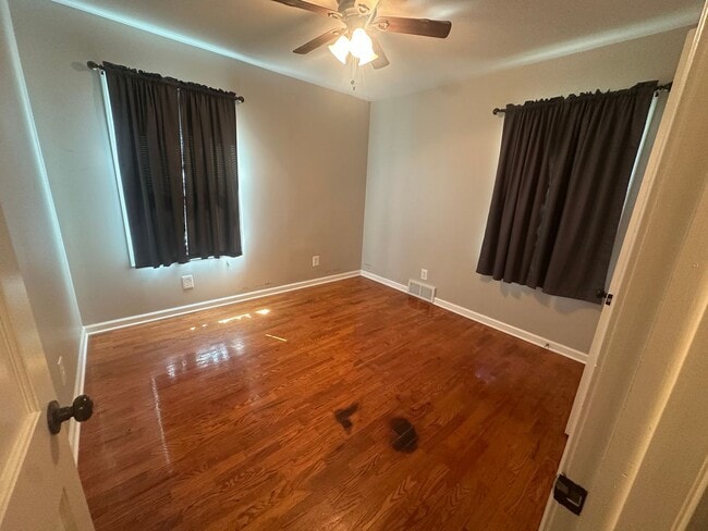 Photo - 1821 SW Moundview Dr