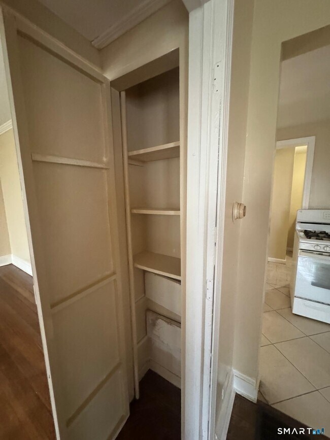 Photo - 49 Dover St Unit 1R