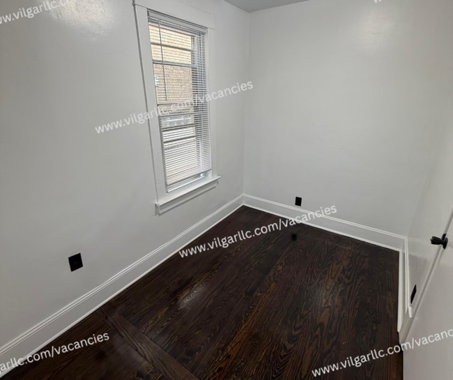 Photo - 1323 121st St Unidad Apt 2 - Top Floor