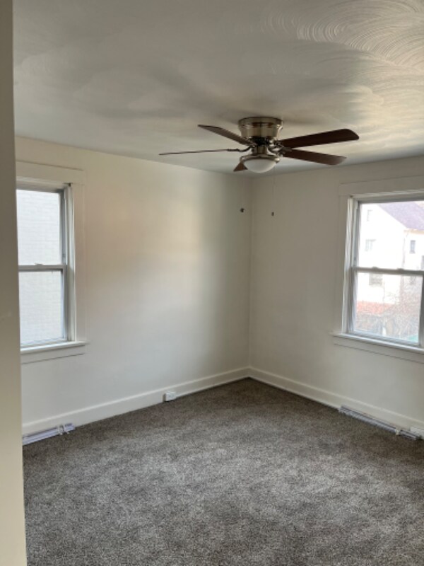 Photo - 552 Greendale Ave