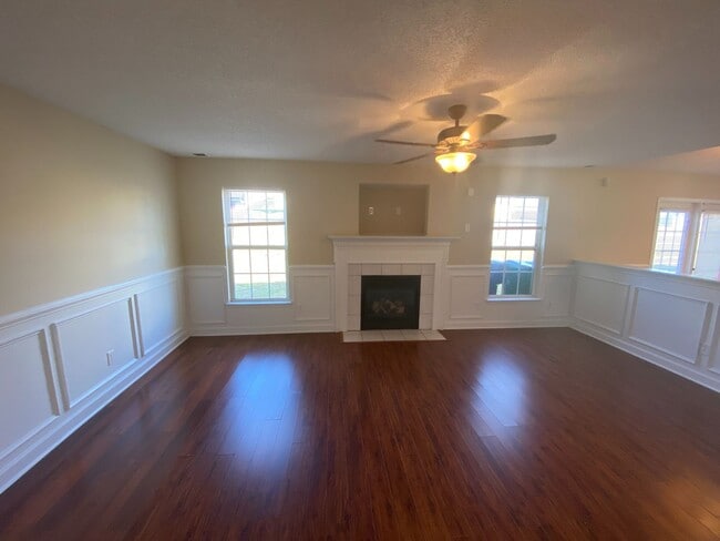 Photo - 3 bed, 2.5 bath home located in Creekside at Coulwood!