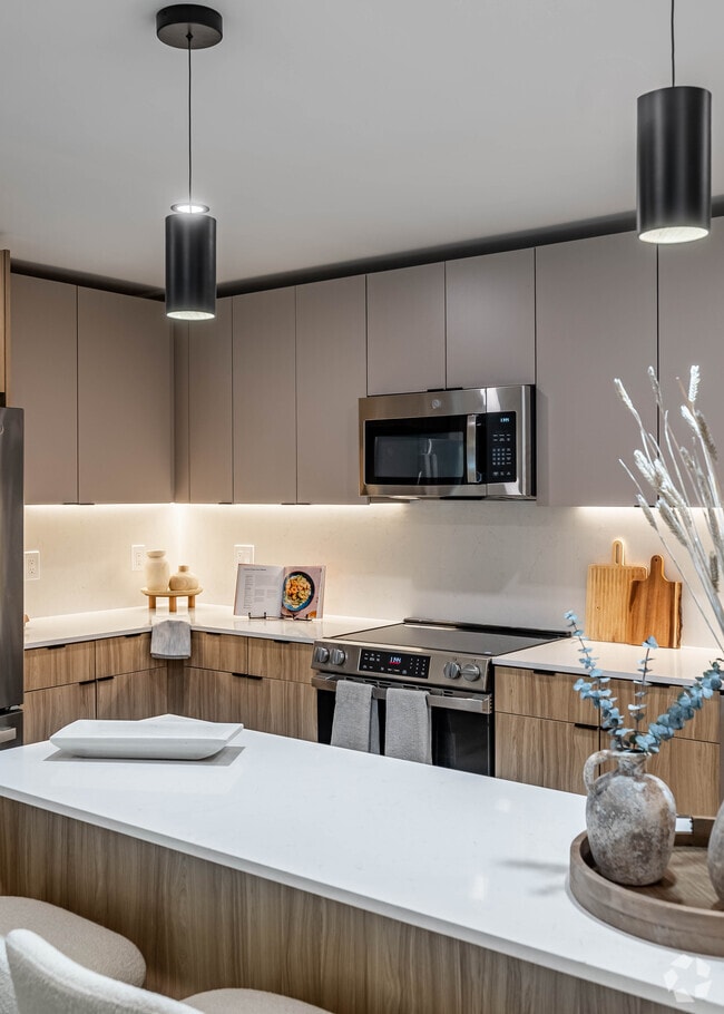 1 BR, 1 BA - 835SF - Kitchen - Village Crossing