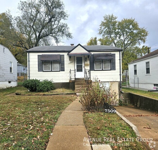 Building Photo - Charming 2-Bed Home in Saint Louis - Cozy ...