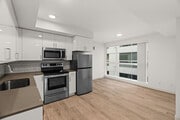 Studio Deluxe Entry