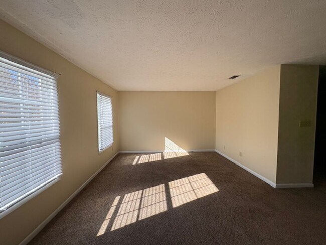 Photo - 3820 John Marshall Rd