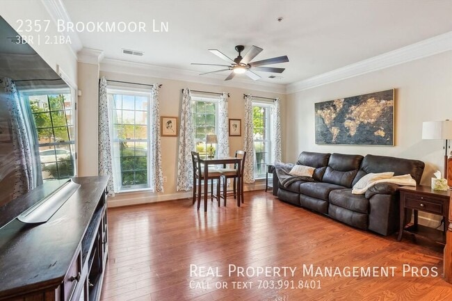 Photo - 2357 Brookmoor Ln