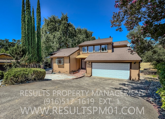 Rustic Rocklin 3 Bed Home - Rustic Rocklin 3 Bed Home