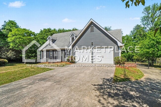 Photo - 190 Willow Glenn Dr