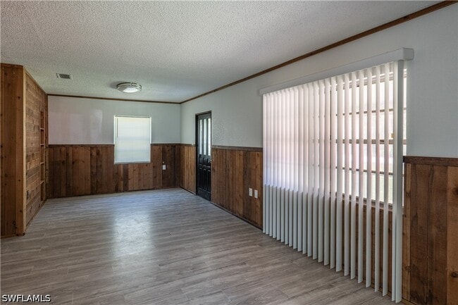 Photo - 2352 Sunnyview Dr