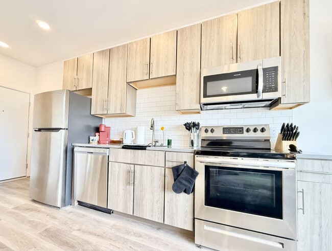 Photo - 501 N Perth St Unit ID1289471P