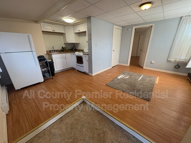 4 Henshaw Ct Unit 2 Rear