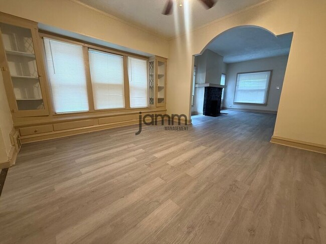 Photo - 1671 Belmar Rd