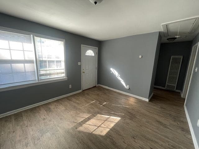 Photo - 1572 Hanauer St