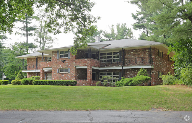 Parkwood Village Apartments - Parkwood Village Apartments