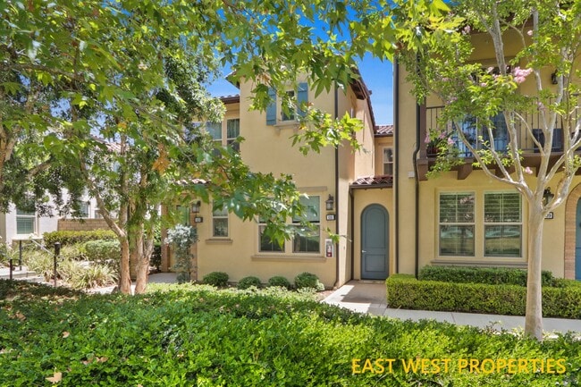 Building Photo - 111 Wild Rose
