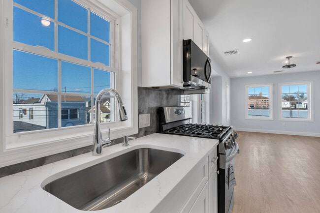 Photo - 10 Anthony Ave Unit 2