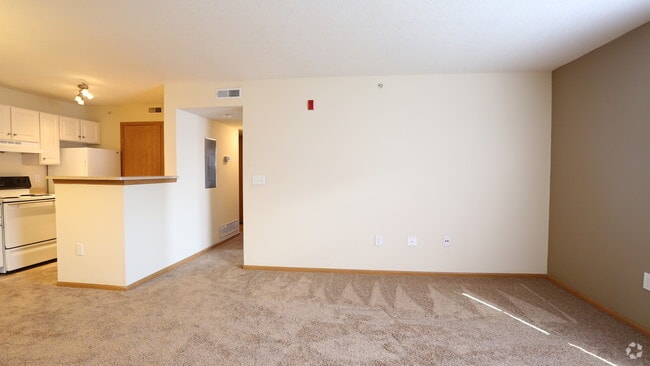 Sala de estar - The Residences at Eastpointe Ridge