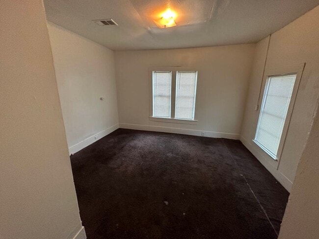 Photo - 3 bed 1 bath single family home