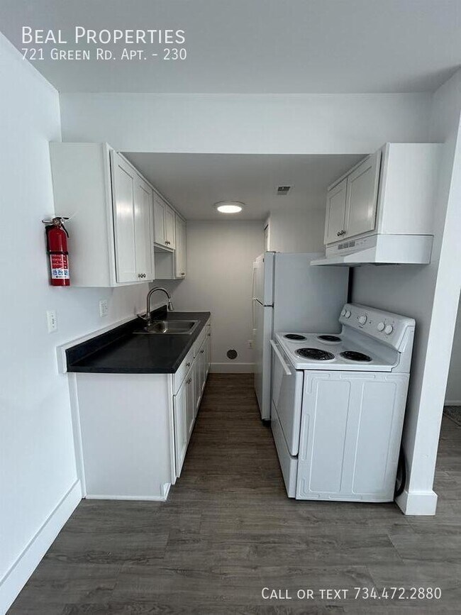 Photo - 721 Green Rd Unidad 230