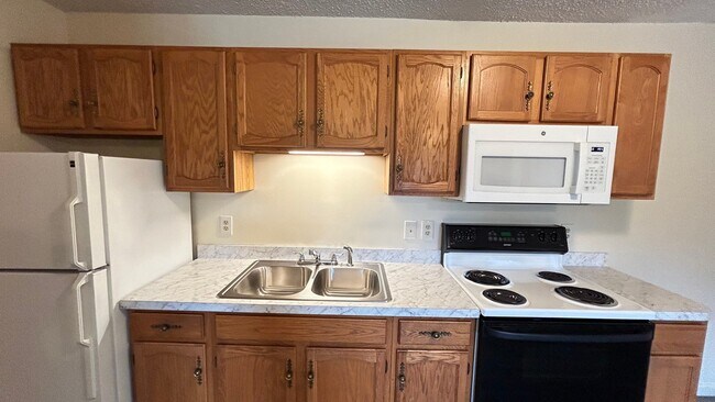 Photo - 3736 Carman Rd Unit 2