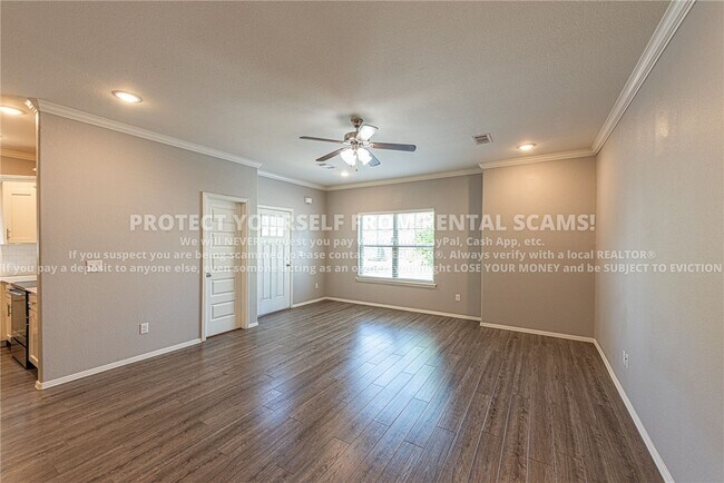 1271 N Corsica Dr