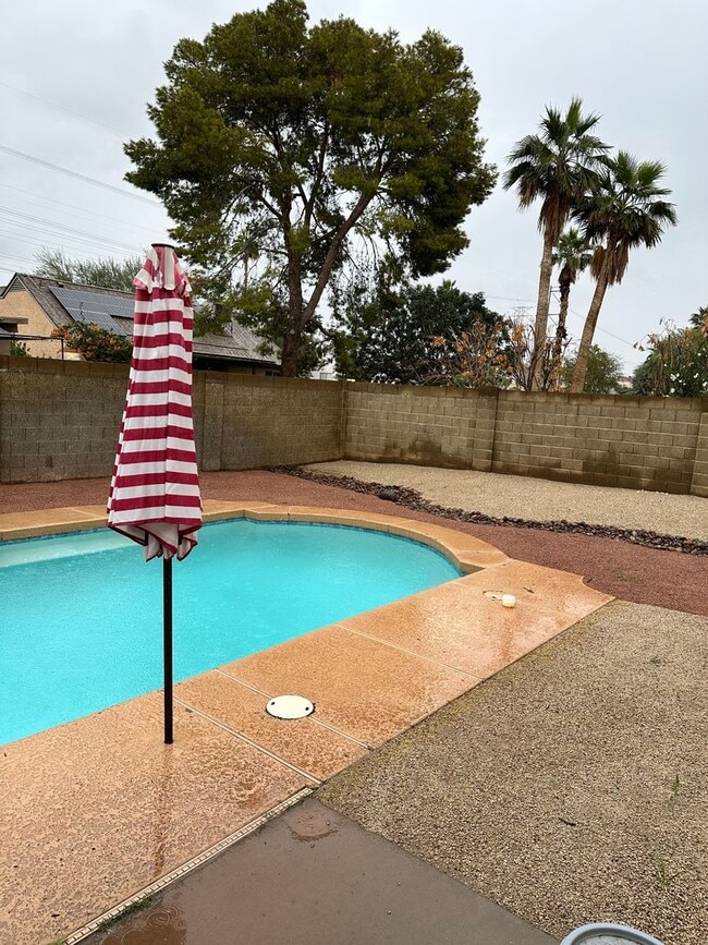 Photo - Unique 3 bedroom / 3 bathroom with Private Pool