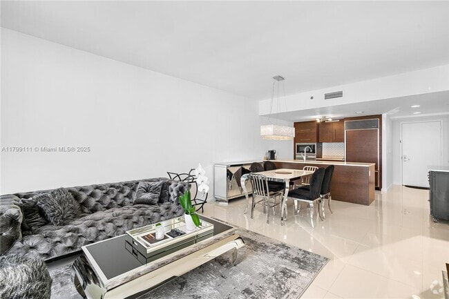 Building Photo - 475 Brickell Ave Unit 4514 Rental