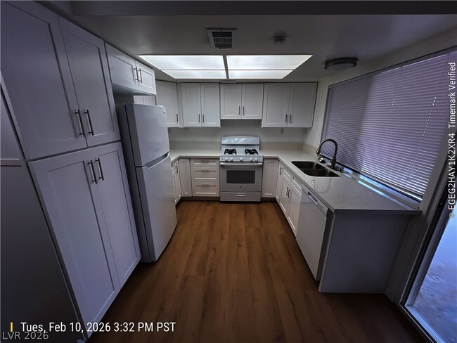 Photo - 2905 Armin Ave